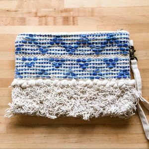 [L💙L] The RAIN Boho Zippered Clutch Purse